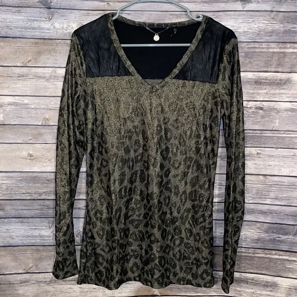 BKE Boutique leopard print top - Picture 2 of 5